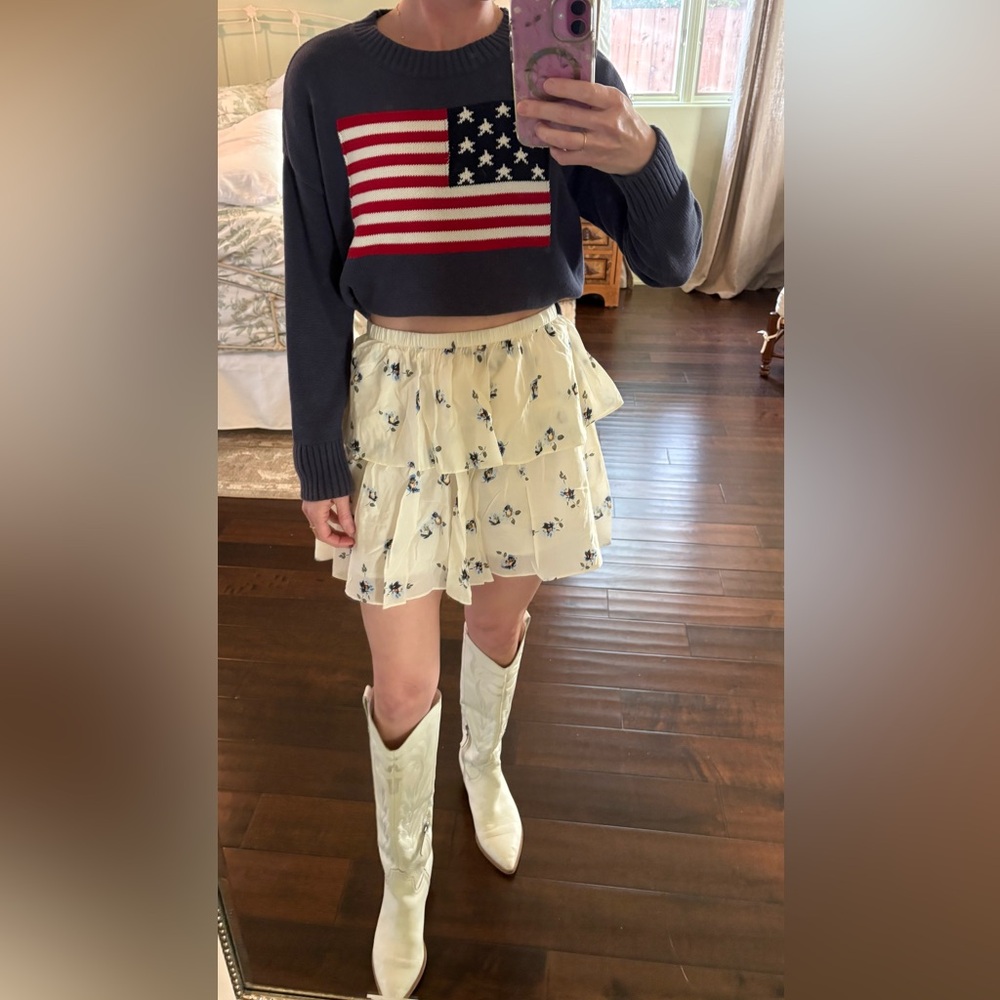 Universal ThreadFloral Cream Skirt Size S